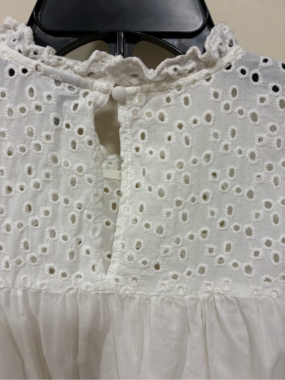A new day short sleeve top medium - Picture 7 of 7